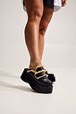 KLEE - CLOG FEMININO PELUCIADO PRETO KLEE - CLOG FEMININO PELUCIADO PRETO