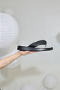 TOKYO - CHINELO FLATFORM PRETO E BRANCO TOKYO - CHINELO FLATFORM PRETO E BRANCO