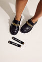 BRIANA - MOCASSIM FEMININO COURO TRATORADO PRETO COM FIVELAS BRIANA - MOCASSIM FEMININO COURO TRATORADO PRETO COM FIVELAS