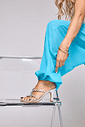 kira-tamanco-feminino-pedraria-prata Tamanco Feminino Kira Prata no pé detalhe das tiras