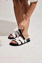 ZALICA - PAPETE ANATÔMICA FEMININA VELCRO BRANCO ZALICA - PAPETE ANATÔMICA FEMININA VELCRO BRANCO