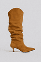 IANCA - BOTA FEMININA 2 EM 1 SALTO BAIXO SLOUCH COURO BEGE IANCA - BOTA FEMININA 2 EM 1 SALTO BAIXO SLOUCH COURO BEGE
