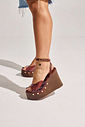 KRIS - SANDÁLIA PLATAFORMA FEMININA VINIL CAMEL KRIS - SANDÁLIA PLATAFORMA FEMININA VINIL CAMEL