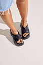JULIA - TAMANCO FEMININO PLATAFORMA PRETO JULIA - TAMANCO FEMININO PLATAFORMA PRETO