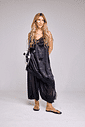 isla-chinelo-feminino-tira-transparente-preto Rasteira Feminina Isla Preta em look feminino