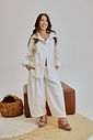 califa-sandalia-feminina-amarraçao-multicolorida Look feminino com sandália plataforma Califa multicolorida