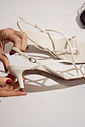 LAUREN - SANDÁLIA FEMININA SALTO BAIXO TIRAS DEDO OFF WHITE LAUREN - SANDÁLIA FEMININA SALTO BAIXO TIRAS DEDO OFF WHITE