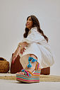 califa-sandalia-feminina-amarraçao-multicolorida Sandália Califa multicolorida plataforma 13 cm em look feminino