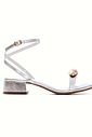 SILVIA - SANDÁLIA FEMININA SALTO BAIXO PRATA COM DOURADO SILVIA - SANDÁLIA FEMININA SALTO BAIXO PRATA COM DOURADO
