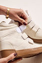 SUKI - TÊNIS SNEAKER FEMININO OFF WHITE SUKI - TÊNIS SNEAKER FEMININO OFF WHITE