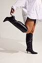 IANCA - BOTA FEMININA SALTO BAIXO CANO LONGO COURO CROCO PRETA IANCA - BOTA FEMININA SALTO BAIXO CANO LONGO COURO CROCO PRETA