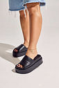 FIFI - TAMANCO PLATAFORMA FEMININO TIRA ACOLCHOADA PRETO FIFI - TAMANCO PLATAFORMA FEMININO TIRA ACOLCHOADA PRETO