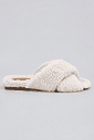 rasteira-feminina-pelos-off-white-ayla Rasteira feminina de pelos off white Ayla com tiras cruzadas, vista lateral