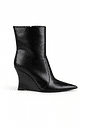 Bota Salto Wedge Fivela Cano Curto Roberta Bota Salto Wedge Fivela Cano Curto Roberta