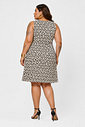 Vestido Curto Estampado Plus Size Infinita Cor Vestido Curto Estampado Plus Size Infinita Cor