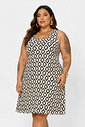 Vestido Curto Estampado Plus Size Infinita Cor Vestido Curto Estampado Plus Size Infinita Cor