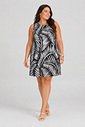 Vestido Curto Estampado Plus Size Infinita Cor Vestido Curto Estampado Plus Size Infinita Cor