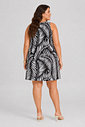 Vestido Curto Estampado Plus Size Infinita Cor Vestido Curto Estampado Plus Size Infinita Cor