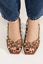 SORAIA - SANDÁLIA COURO COM TACHAS DOURADA CARAMELO