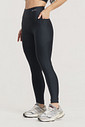 Legging Fitness Bolso Lateral Premium Preta Legging Fitness Bolso Lateral Premium Preta