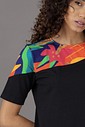 Blusa Básica Feminina Detalhe Ombro Estampado Blusa Básica Feminina Detalhe Ombro Estampado
