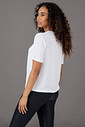Blusa Feminina Decote Com Presilha Off White Blusa Feminina Decote Com Presilha Off White