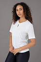 Blusa Feminina Decote Com Presilha Off White Blusa Feminina Decote Com Presilha Off White