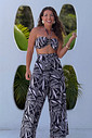 Conjunto calça macacão Folhas ao vento Conjunto calça macacão Folhas ao vento