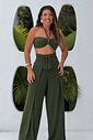 Conjunto calça & macacão verde militar Conjunto calça & macacão verde militar