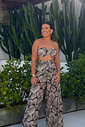 Conjunto calça macacão flor de outono bordô Conjunto calça macacão flor de outono bordô