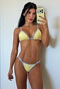 CONJUNTO: TOP SIMPLE E CALCINHA SUZY DAISY CONJUNTO: TOP SIMPLE E CALCINHA SUZY DAISY