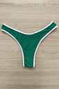 Calcinha Biquíni Fio Dental Asa Delta Maya Brisa VIBE BIKINIS Calcinha de biquíni Maya Brisa VIBE BIKINIS estilo fio dental, cor verde com viés branco, vista de cima