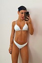 Conjunto: TOP LOLA E CALCINHA ASA DELTA WHITE Conjunto: TOP LOLA E CALCINHA ASA DELTA WHITE