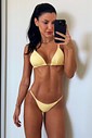 CONJUNTO BIQUÍNI: LOLA E CARLY VANILLA CONJUNTO BIQUÍNI: LOLA E CARLY VANILLA