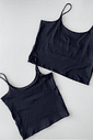 Blusa cropped com alça fina preta Blusa cropped com alça fina preta