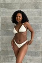 Conjunto Angélica Off White com Asa Delta Fio Duplo Conjunto Angélica Off White com Asa Delta Fio Duplo