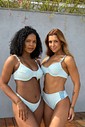 Aro Sofie com Calcinha Isa Artisã Azul Bebê Aro Sofie com Calcinha Isa Artisã Azul Bebê