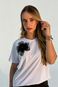 T-shirt Feminina Mayara Com Flor Cor Branca