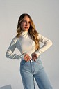 Blusa Lorena Gola Alta Off White