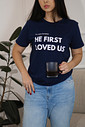 T-SHIRT LOVED MARINHO MODELAGEM OVER T-SHIRT LOVED MARINHO MODELAGEM OVER