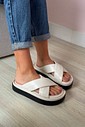 Flat Larissa Off-White
