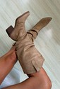 Bota Slouchy Isabela Bege Bota Slouchy Isabela Bege