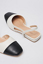 Flat Julie Off-White