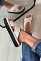 Flat Larissa Off-White