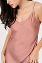 CAMISOLA ACETINADA - CLÁSSICOS ACETINADOS CARAMELO ÂMBAR CAMISOLA ACETINADA - CLÁSSICOS ACETINADOS CARAMELO ÂMBAR