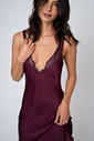 CAMISOLA MIDI TOQUE DE SEDA COM RENDA - CLÁSSICO ACETINADO BOLD WINE DETALHES