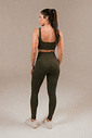 Conjunto Top GRIND SELECT + Legging SELECT - Verde Militar Conjunto Top GRIND SELECT + Legging SELECT - Verde Militar