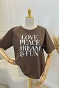T-SHIRT ESTONADA LOVE AND FUN MARROM CAFÉ
