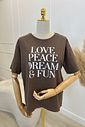 T-SHIRT ESTONADA LOVE AND FUN MARROM CAFÉ