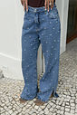 CALÇA JEANS WIDE LEG COM APLIQUE EM PÉROLAS